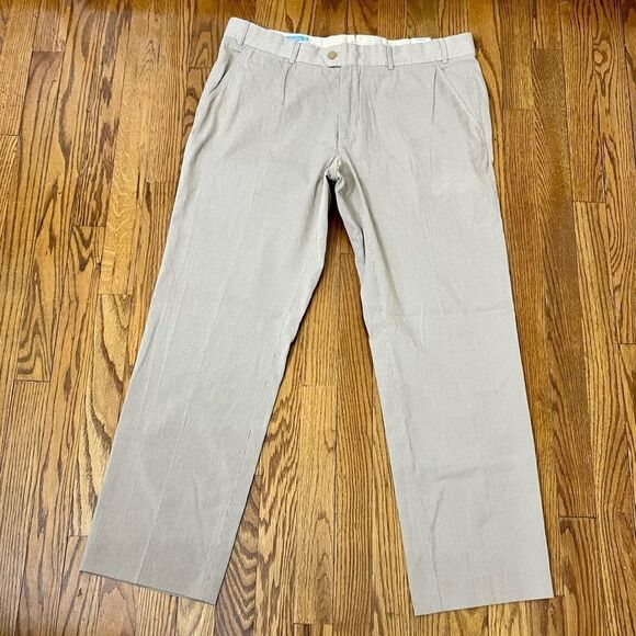 J. McLaughlin Providence Pincord Pants. New without tag. Size 36.